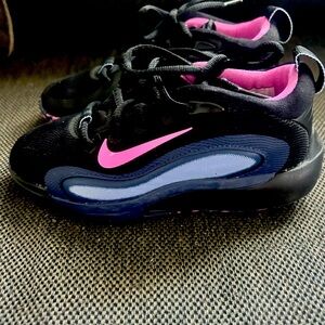 Girls basketball / running sneakers